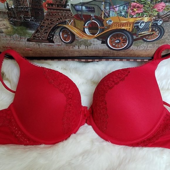 Victoria's Secret Body by Victoria Bra - Picture 1 of 2